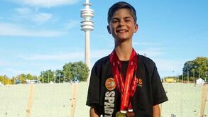 Jovem de 14 anos enganou-se na prova e acabou a correr a Maratona de Munique abaixo das 3:30 horas
