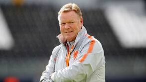 A cláusula no contrato de Ronald Koeman que pode levá-lo a orientar o Barcelona já em 2020