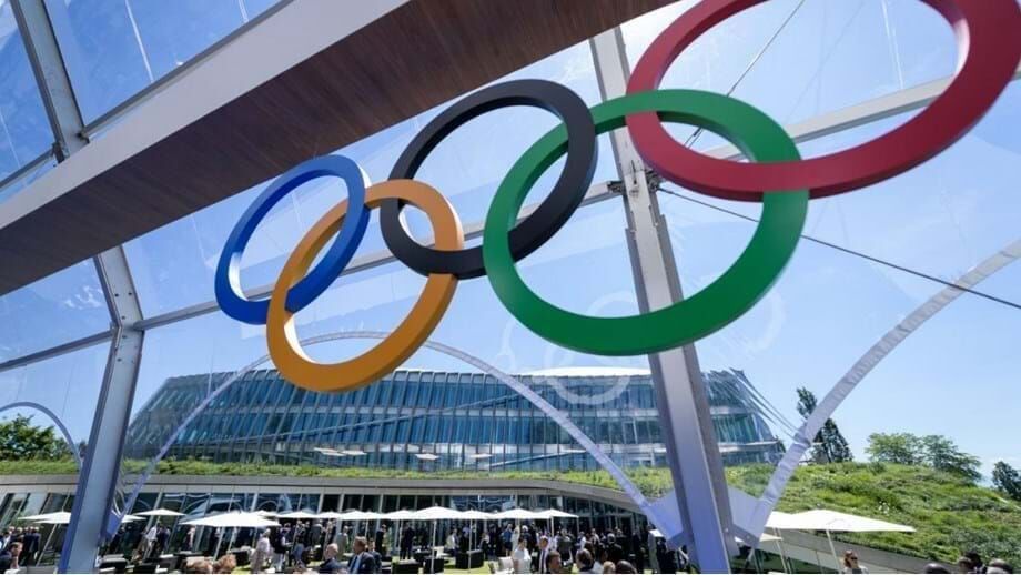Estafeta brasileira recebe bronze de Pequim'2008 que roubou recorde a Bolt