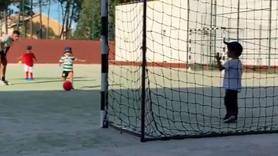 Benjamín parece querer seguir as pisadas do paiBenjamín parece querer seguir as pisadas do pai