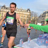 Meia Maratona no País de Gales ameaça desclassificar corredores que lancem garrafas para o chão