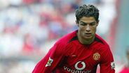 Manchester United - Bolton (16/08/03), 4-0 - Estreia pelo Manchester United. Entrou aos 61 minutos, para o lugar de Nicky Butt.