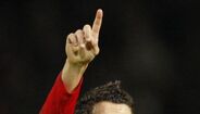 Manchester United - Newcastle (12/01/08), 6-0 - Primeiro hat-trick da carreira, com golos aos 49, 70 e 88 minutos, o primeiro de livre direto.