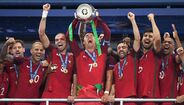 Portugal - França (10/07/16), 1-0ap - Primeiro título por Portugal. Em Saint-Denis, na final com a França, saiu em lágrimas, lesionado, aos 25 minutos, sendo substituído por Ricardo Quaresma. Foi o primeiro a sair, mas também o primeiro a levantar a taças. Decidiu Éder, aos 109.
