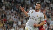Jovic: O Real Madrid pagou 60M€ ao Eintracht Frankfurt pelo avançado sérvio, mas Benzema é o avançado predileto de Zidane.