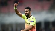 Mahrez: Foi um dos obreiros do título do Leicester e rumou ao Manchester City, por 65M€. A competitividade no plantel de Guardiola é muita.