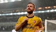 Mustafi: Em 2016 deixou o Valencia e rumou ao Arsenal, a troco de 41M€.