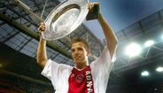 2003 - Rafael van der Vaart (Ajax) - Com 20 anos foi o primeiro a ganhar o troféu, mas pese embora uma carreira até com boas temporadas não conseguiu confirmar o que se lhe apontava.