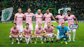 Adversário do Sporting na Liga Europa deixa escapar vitória nos descontos