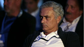 Imprensa inglesa revela jantar de Mourinho com dirigente do Arsenal 