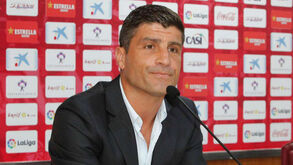 Pedro Emanuel deixa comando técnico do Almería
