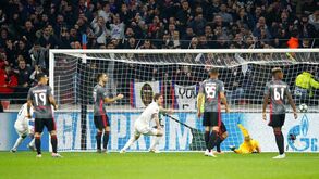 Benfica vê Liga dos Campeões por um canudo: as contas e a classificação do grupo