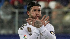 Sergio Ramos dedica golo a criança que deslocou a retina e lembra: «A vida não é só futebol»