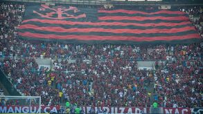 Claque do Flamengo em Portugal é a maior do clube fora do Brasil