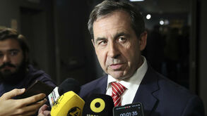 Gomes da Silva: «Com uns em crise e outros a divertirem-se, o mais certo é irmos ao Marquês»