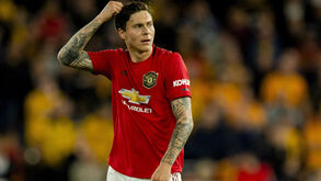 Lindelöf: «Tenho saudades de Mourinho, desde as reprimendas aos abraços»