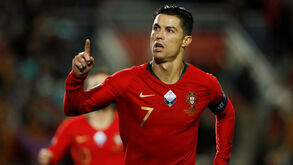 Katia Aveiro avisa que 