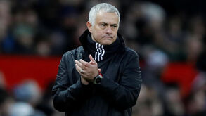 Mourinho abraça oitavo clube da carreira