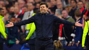 Pochettino entre a Premier League e a liga espanhola