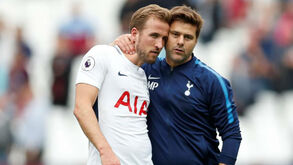Harry Kane deixa mensagem de despedida a Pochettino: «Eras meu treinador e meu amigo»