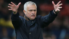 O onze provável do Tottenham com José Mourinho ao leme 