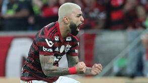 Gabigol e o apoio dos adeptos do Flamengo na partida para o Peru: «Energia inacreditável!»