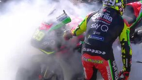 Enorme susto no MotoGP: moto de Iannone incendiou-se nos testes de Valência