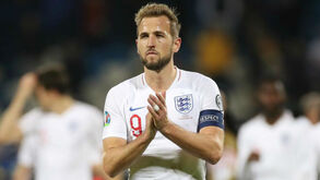 Mourinho quer Harry Kane do seu lado e enviou mensagem ao goleador pouco depois de assinar