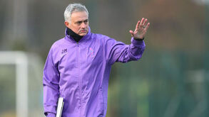 Mourinho: «Sinto-me um pouco triste pelo Mauricio  Pochettino»