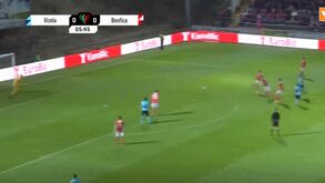 Adeptos do Flamengo fazem espera à equipa: «Se damos a vida exigimos que vocês deem o sangue»