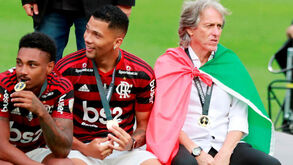 Não param os parabéns a Jorge Jesus: veja todas as reações à conquista da Taça Libertadores