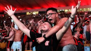 Carnaval chega mais cedo ao Rio: como foi a festa dos adeptos do Flamengo em casa