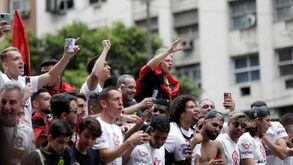 Flamengo de Jorge Jesus sagra-se campeão brasileiro enquanto celebrava a Libertadores