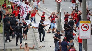 Gás pimenta, tiros e feridos: o lado triste da celebração do Flamengo