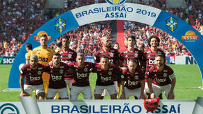 Flamengo recebe troféu do Brasileirão na madrugada de quinta-feira