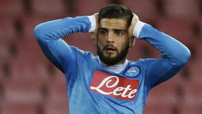 Presidente do Nápoles não perdoa rebelião: notificações das (pesadas) multas já seguiram