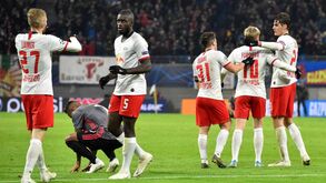 Da euforia à desilusão: as imagens da noite do Benfica em Leipzig