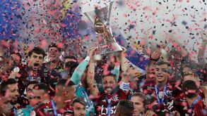 Do colinho a Jesus ao novo penteado de Gabigol: as imagens do Flamengo campeão no Maracanã