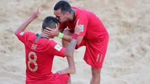 Portugal domina Senegal rumo às meias do Mundial de futebol de praia