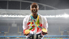 Mo Farah anuncia regresso à pista para defender título olímpico