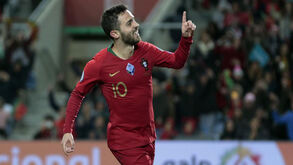 Euro2020: Bernardo Silva no onze ideal da UEFA da fase de qualificação