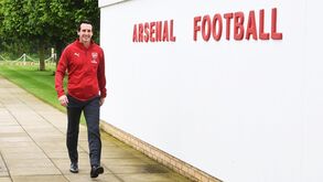 ‘Adeus’ de Emery: Chegou, foi despedido e seguiu para casa