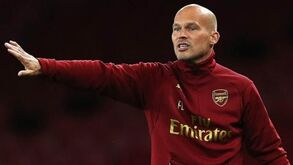 Freddie Ljungberg: 'Sexy boy' do cabelo pintado está de volta