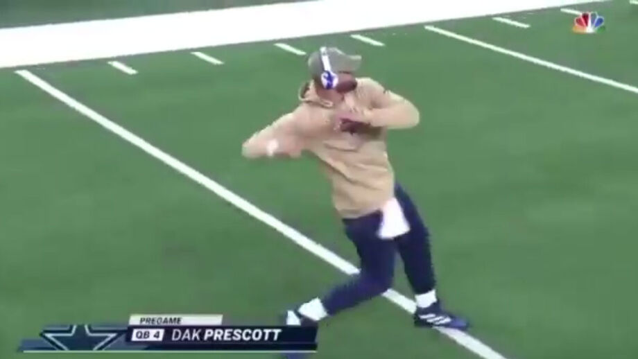 Dak Prescott, jogador dos Dallas Cowboys, é o protagonista de um momento viral por causa de um aquecimento fora do comum
