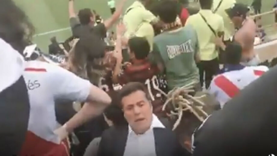 Antigo guarda-redes do Benfica desfaleceu no Monumental de Lima