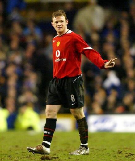 2004 - Wayne Rooney (Everton e Manchester United) - Após brilhar no Everton deu o salto para o Manchester United e por lá passou 13 épocas a marcar golos de forma regular. Depois de deixar Old Trafford voltou ao Everton, teve uma aventura nos Estados Unidos pelo DC United e atualmente, com 35 anos, é treinador-jogador no Derby County, da 2.ª liga inglesa.