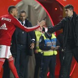 Carlos Vinícius elogia Bruno Lage: «É o homem certo para liderar o Benfica por muitos anos»
