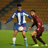 FC Porto B-Chaves, 1-1: Penálti nos descontos evita derrota portista