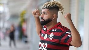 Sósia de Gabigol mete-se em despesas... capilares