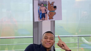 Mbappé descobriu o Scooby-Doo no plantel do PSG